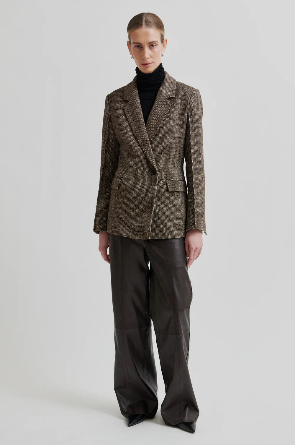 Emi Fitted Blazer