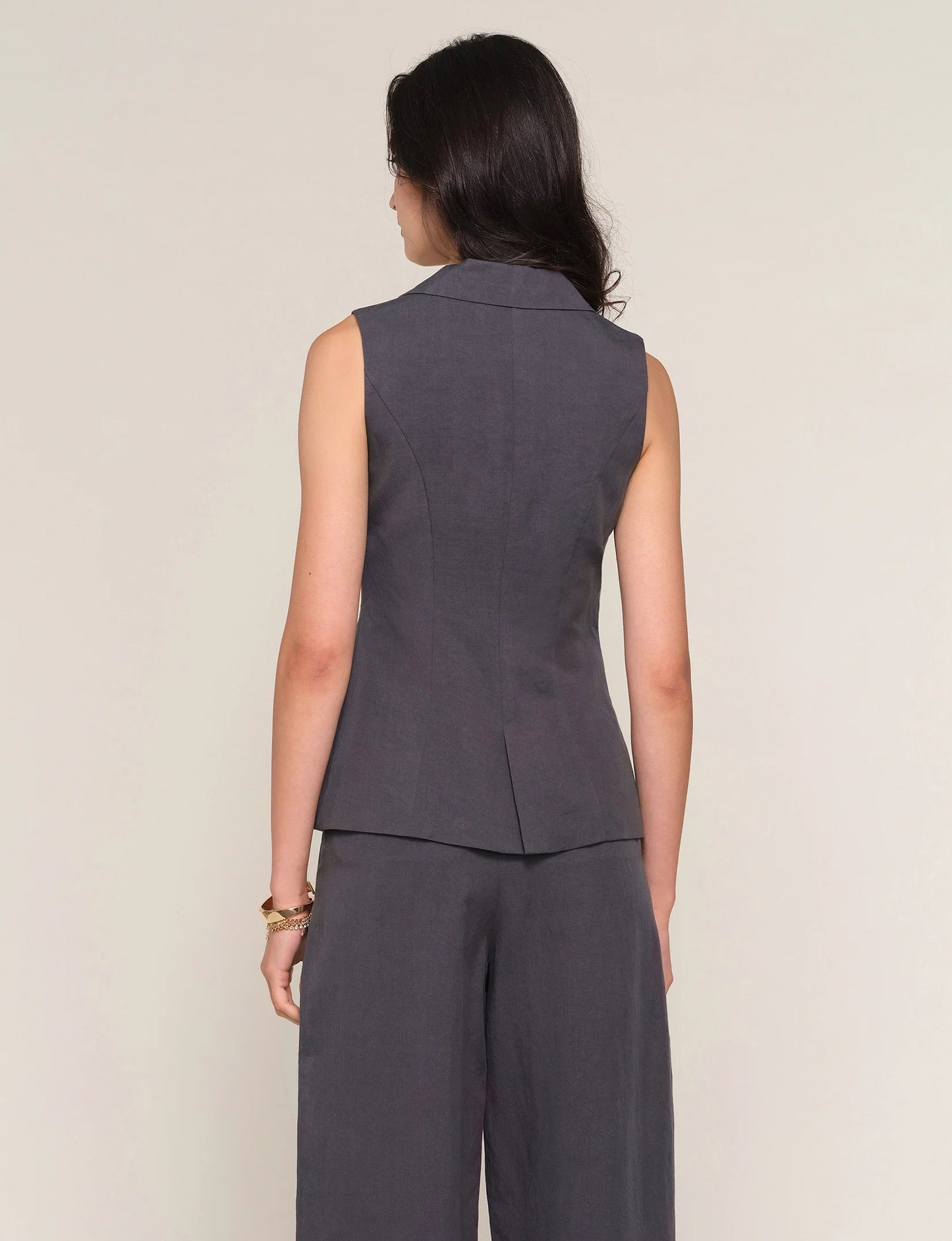 Mona Vest