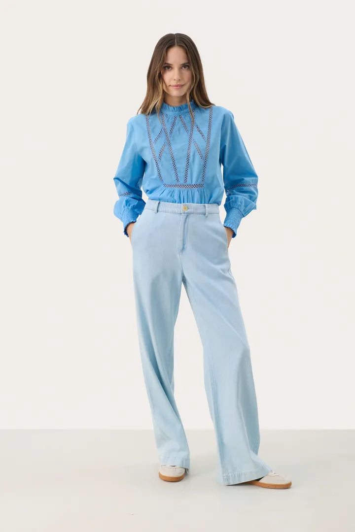 Coralie Trouser