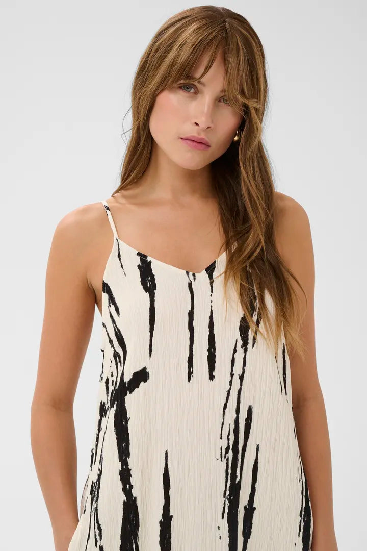 Uora Dress