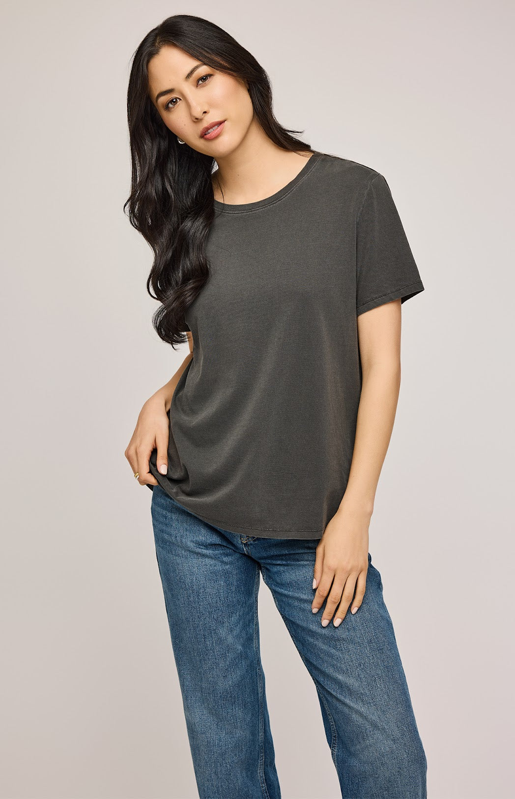 Victoria Tee- WASHED BLACK