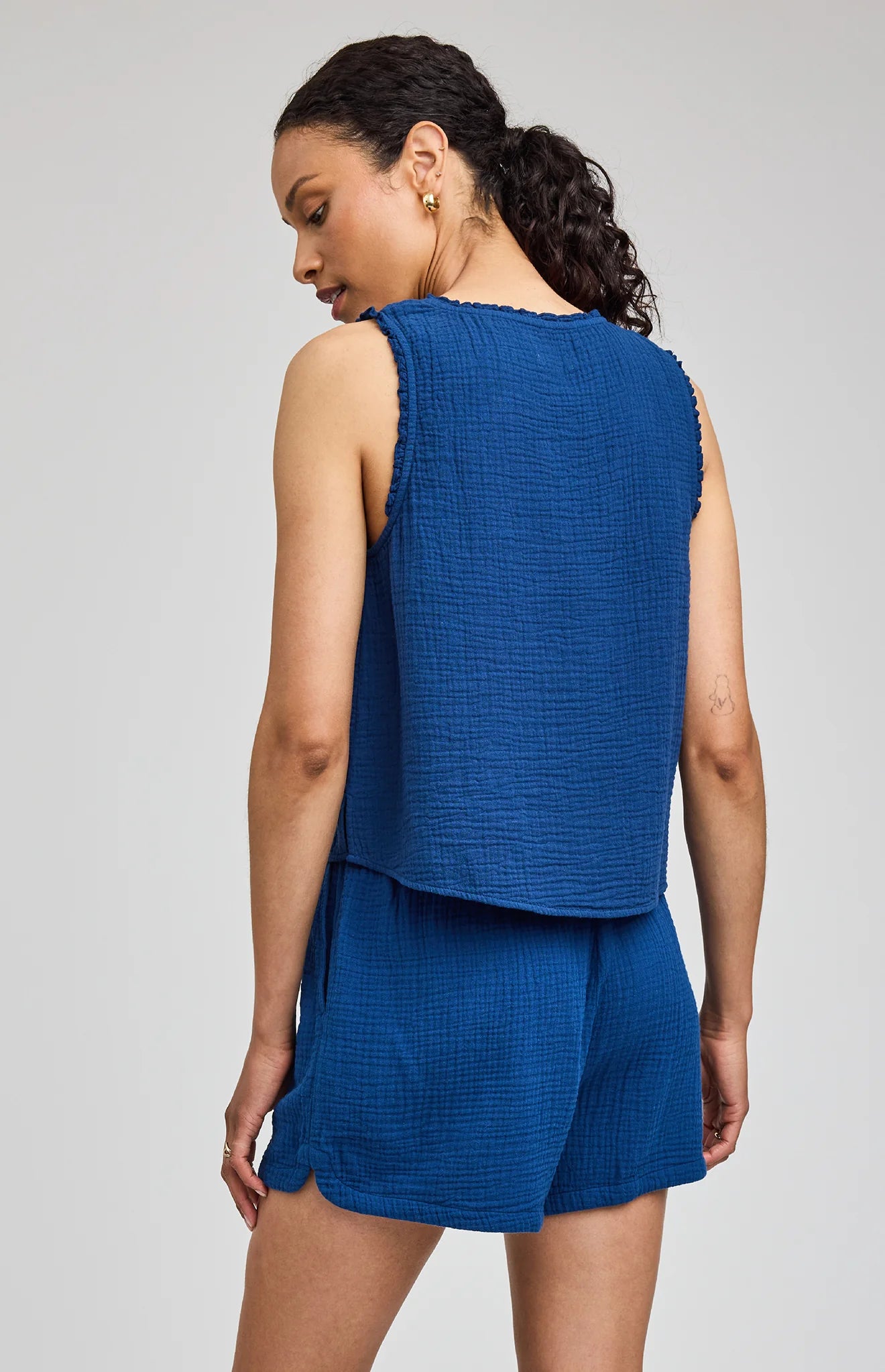The Valeria Short