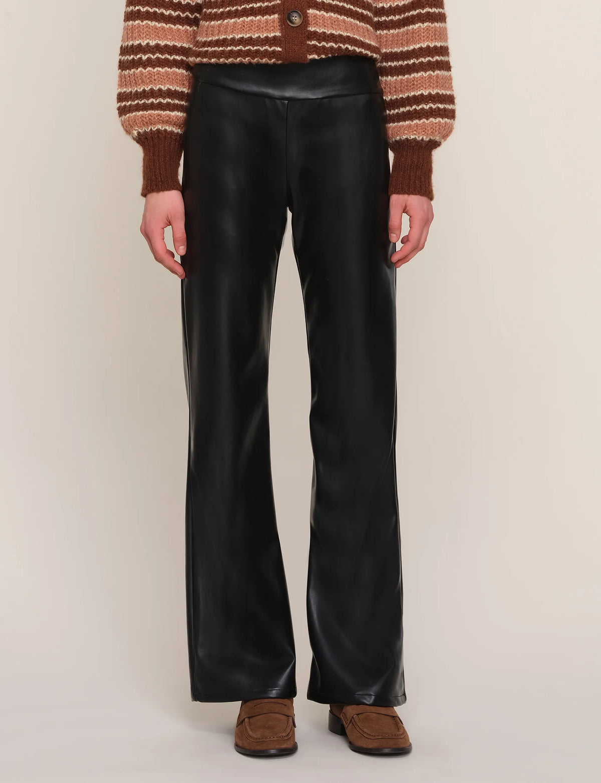 Nicia Pant- BLACK