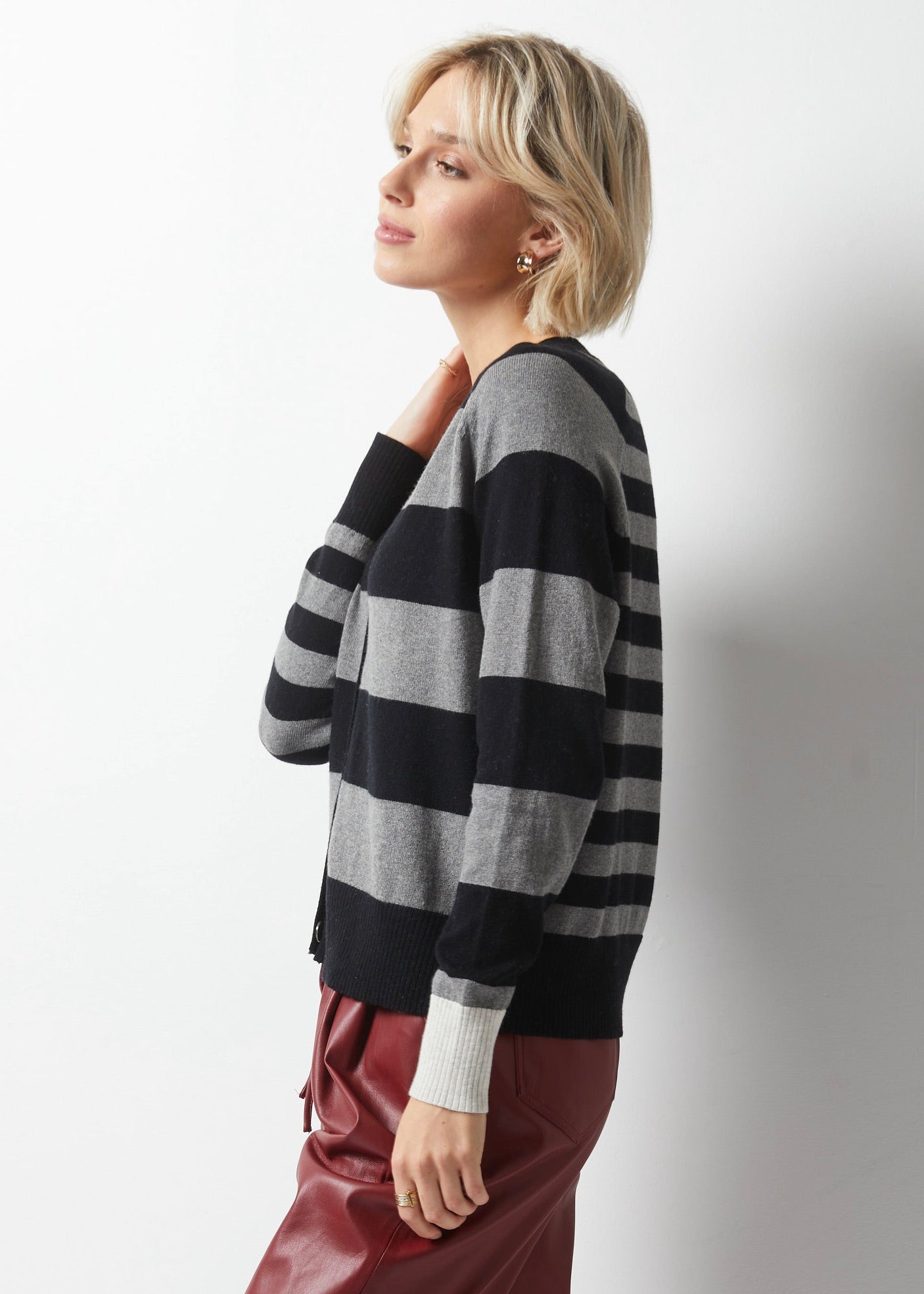 Essential Stripe Cardi- BLACK